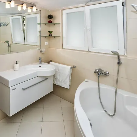 Апартаменты Luxury Xenia *