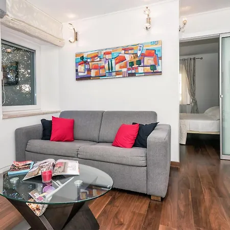 Luxury Xenia Apartament *